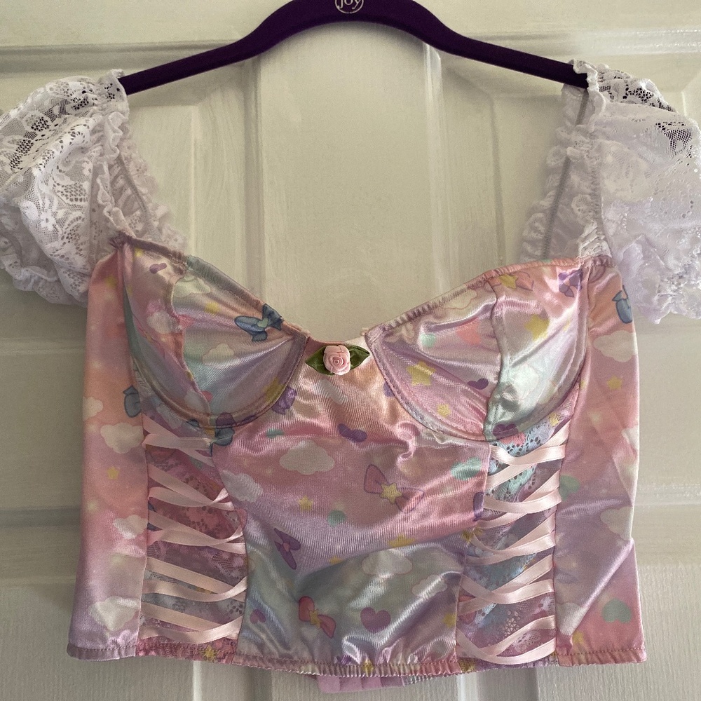 Sugar Thrillz NWT silky cute top